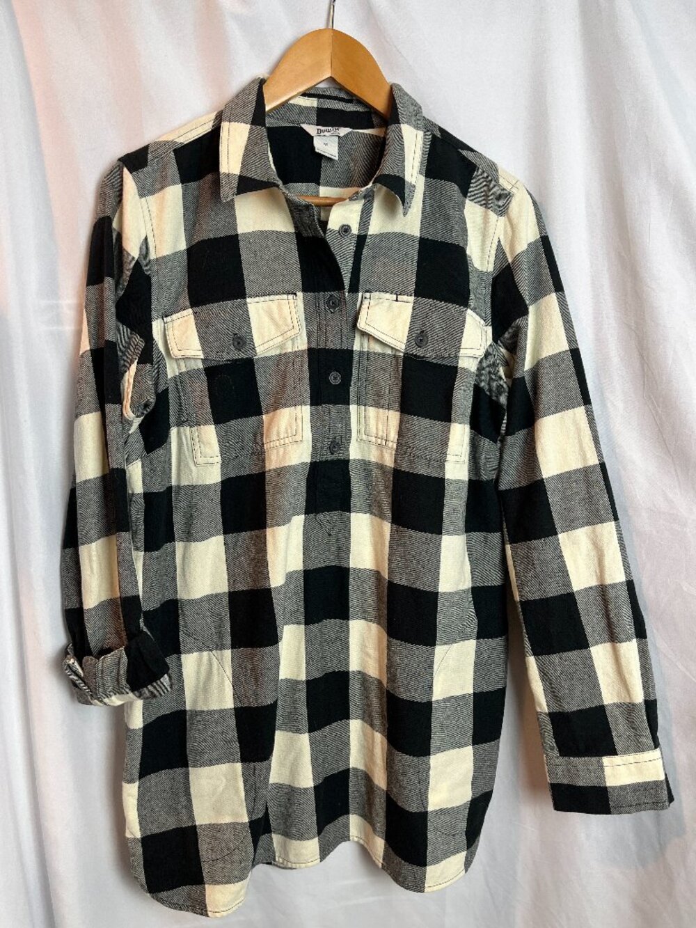 Women's creme/blk buffalo check flannel pop over Duluth top, Size M